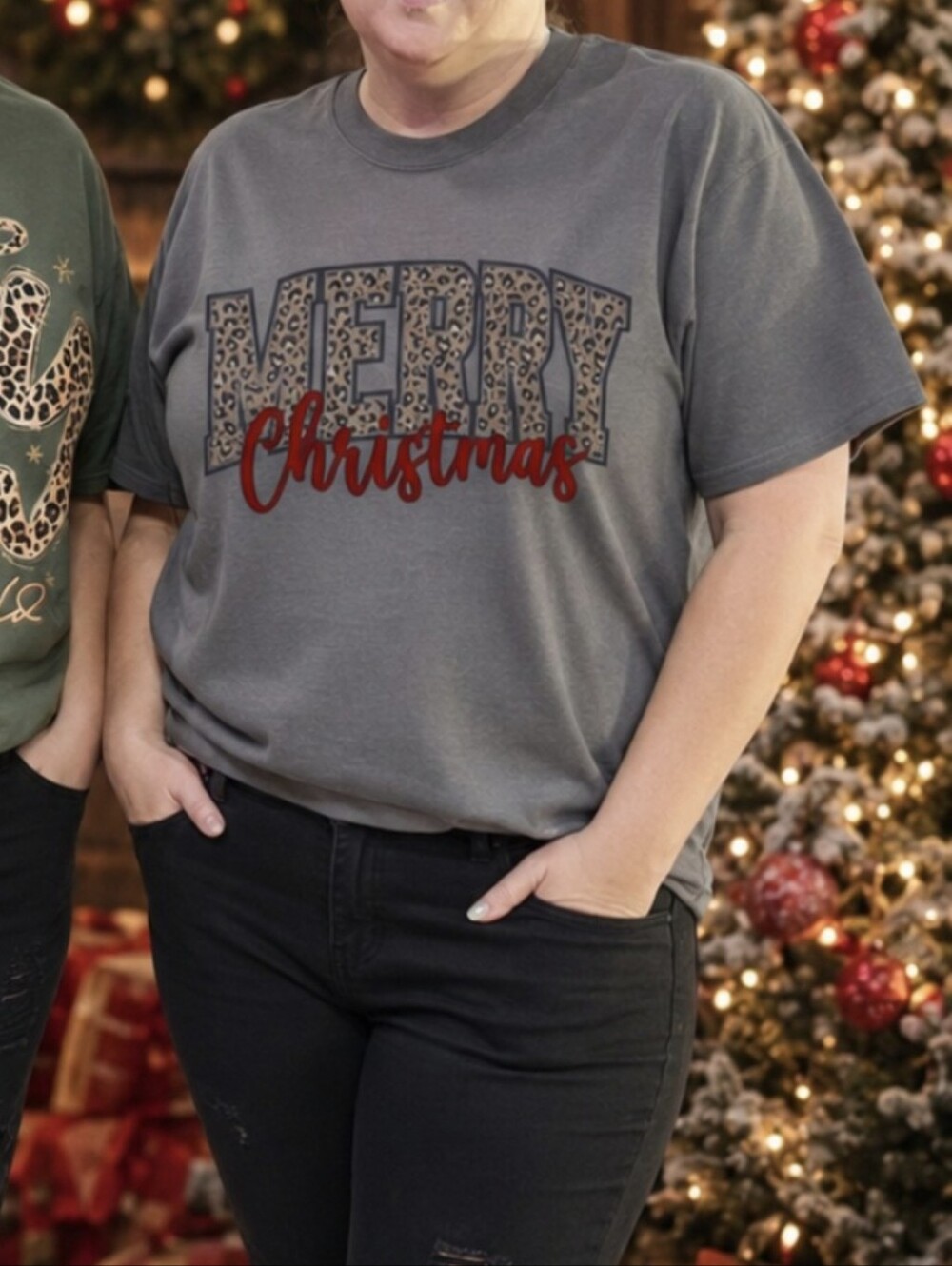 Custom- madeGray "Merry Christmas" Graphic Tee - Festive Leopard Accent